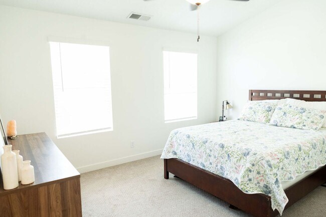 Building Photo - 638 Autumn Ash Cir