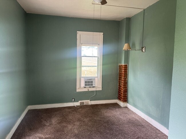 Building Photo - 1206 N 18th St
