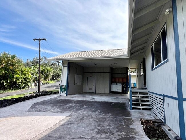 Building Photo - 73-1062 Loloa Dr