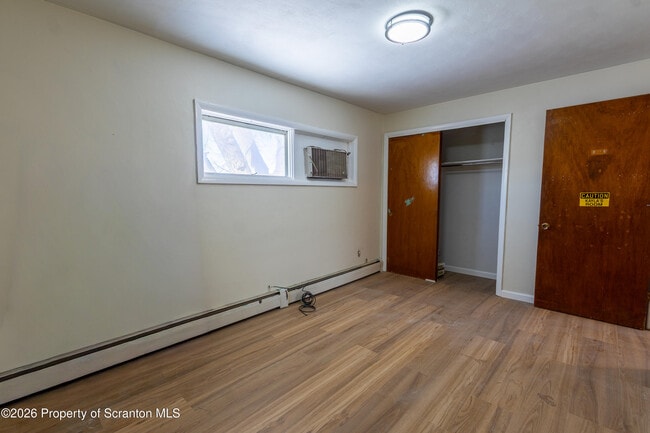 Building Photo - 16 Ralph St