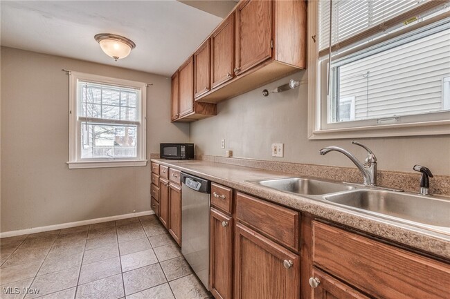 Building Photo - 3807 Northampton Rd