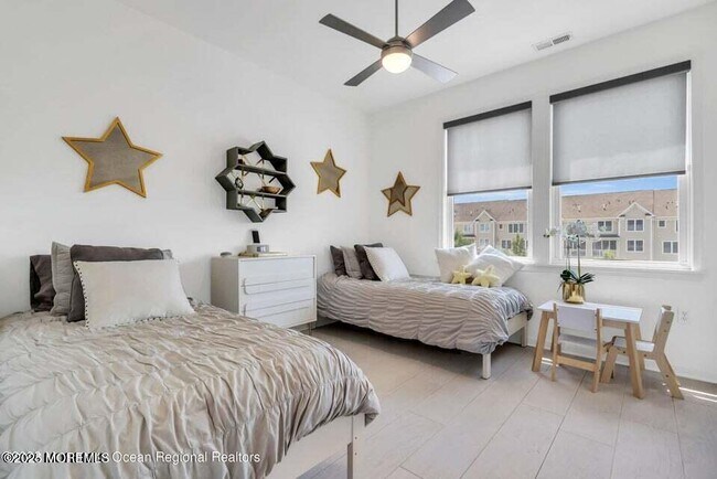 Building Photo - 22 Cooper Ave