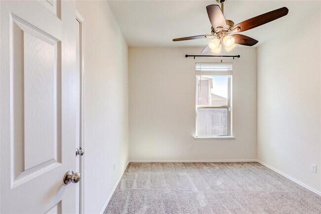 Building Photo - 11617 Amber Stream Ln