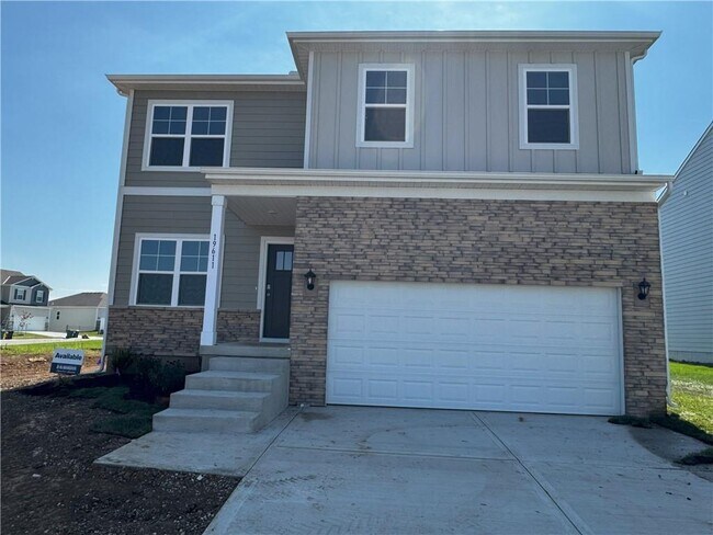 Primary Photo - Karthik-Anu Spring Hill House