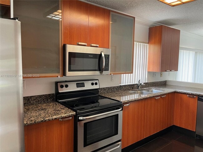 Building Photo - 5588 NW 102nd Ct