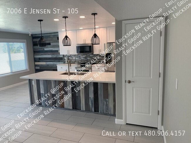 Building Photo - 7006 E Jensen St