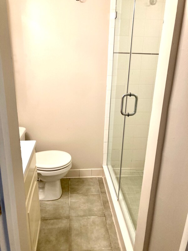 Building Photo - 902 I St SE