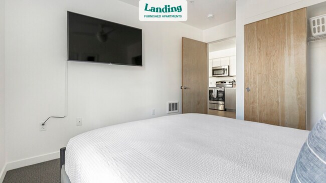 Building Photo - 3180 NW Division St