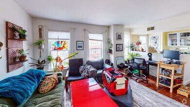 Building Photo - Luxurious Remodeled 1BR Suite with Island ...