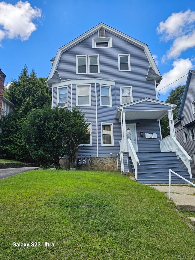 Primary Photo - 181 Monmouth Ave