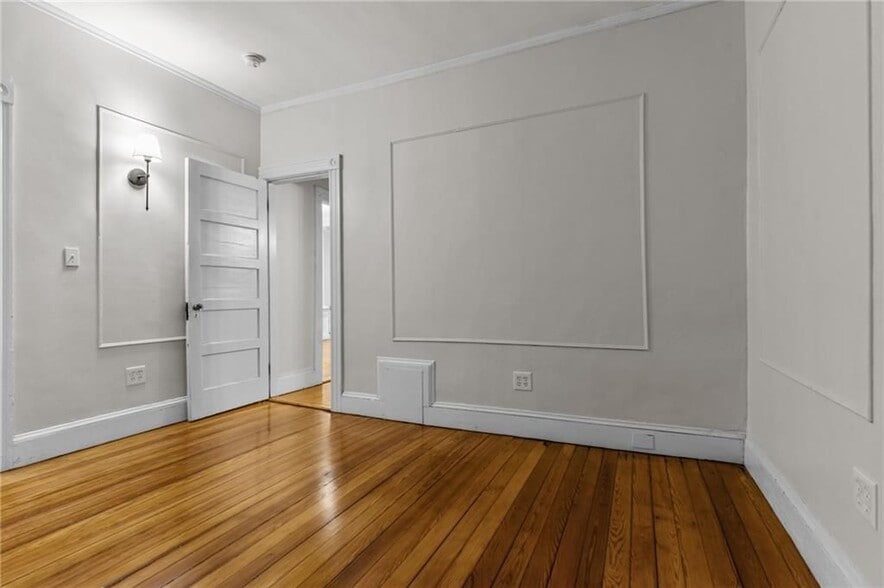 Building Photo - 159 Camp St