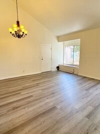 Building Photo - RENT SPECIAL!! $400 OFF SECOND MONTH RENT - Spacious 3 Bedroom 2 Bath Condo in Hawaiian Gardens