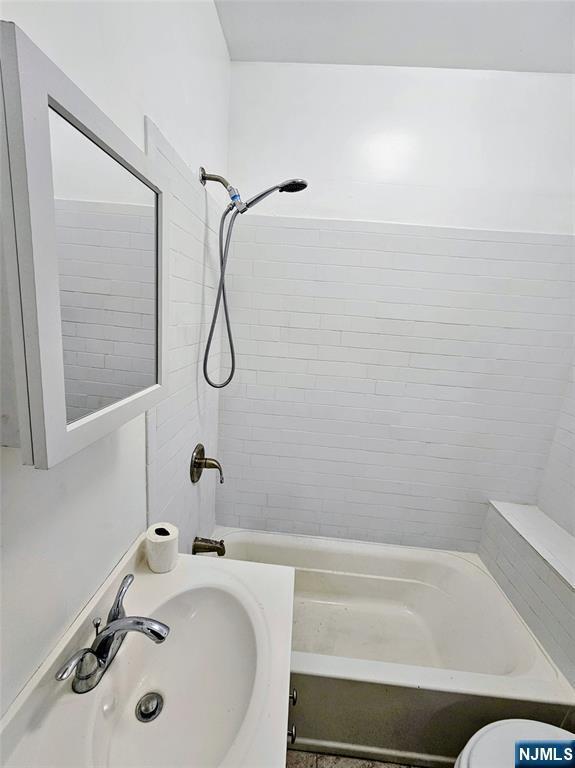 Building Photo - 201 Ridge Rd