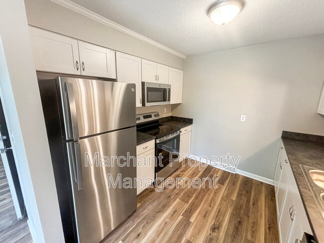 Building Photo - 4702 Old Spartanburg Rd