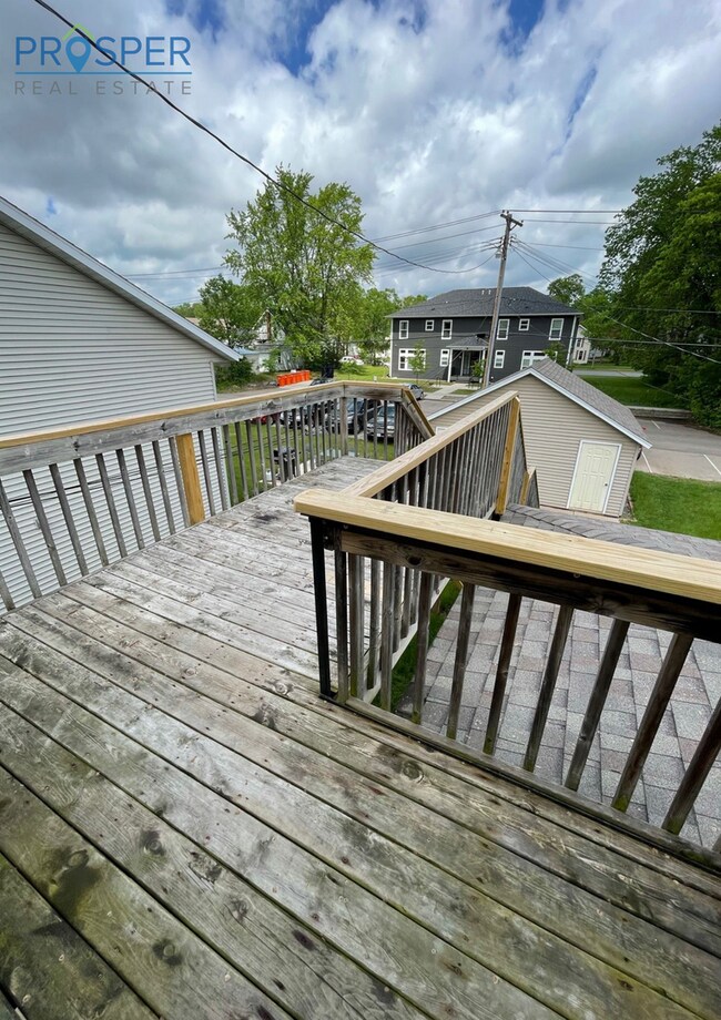 Building Photo - WA810X