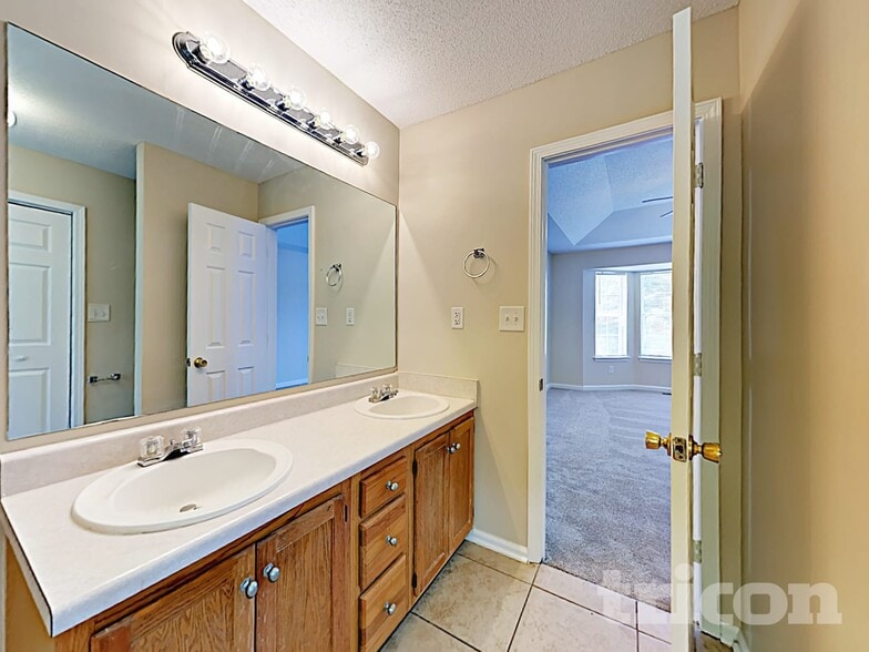 Building Photo - 2218 Alyssa Ct