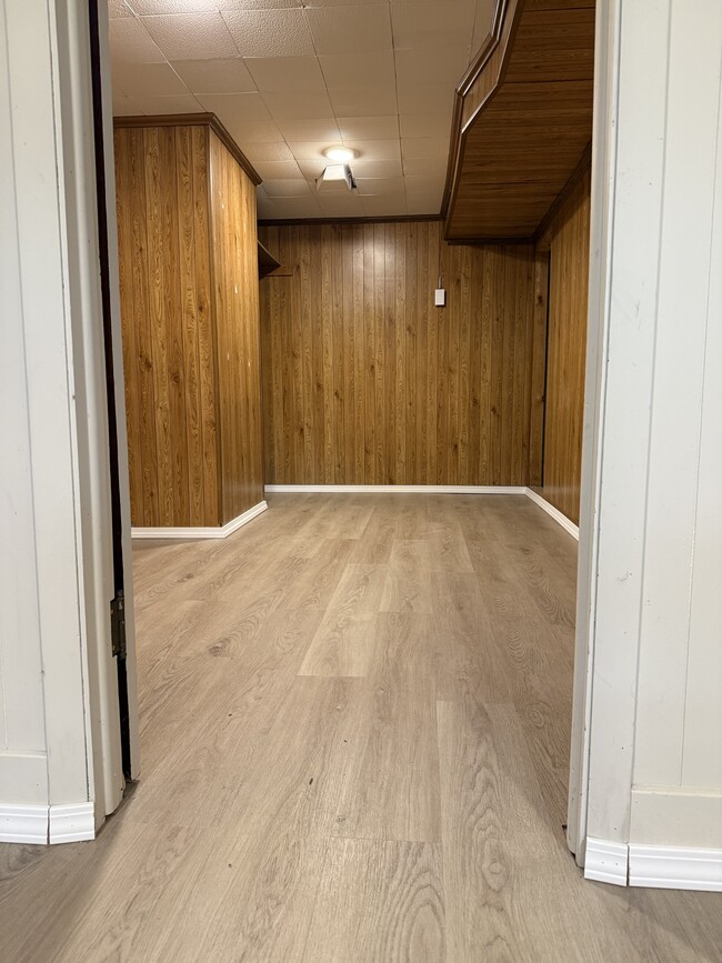 Building Photo - 793 Tarleton Ave