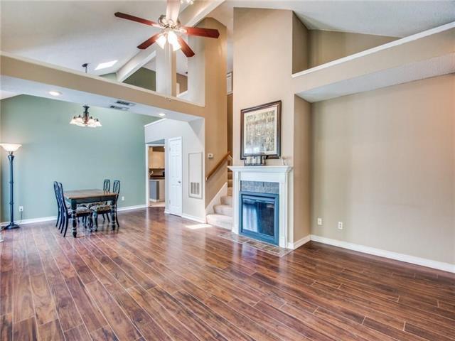 Building Photo - 1420 Golden Gate Dr