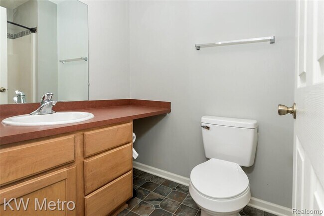 Building Photo - 788 Eagle Dr