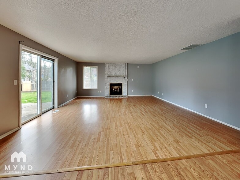 Building Photo - 812 NW 143rd St