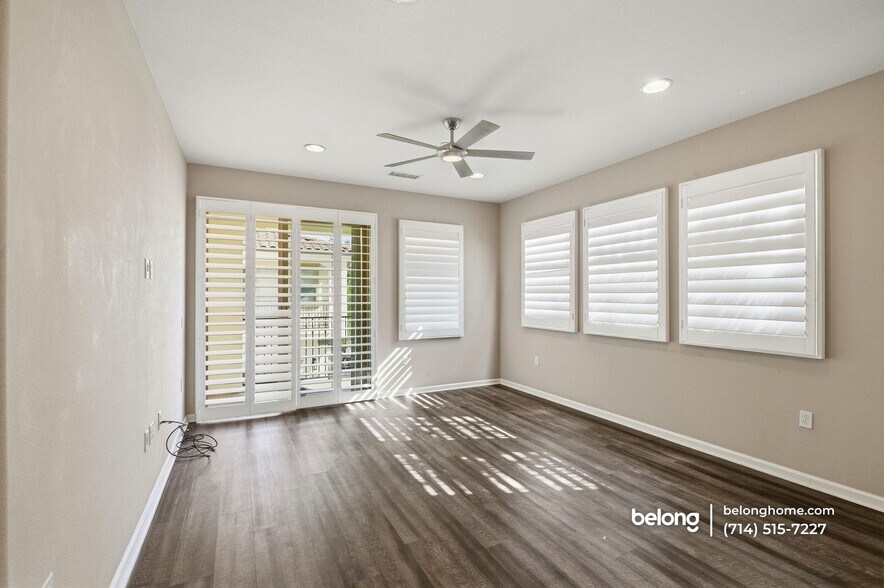 Building Photo - 1014 El Paseo