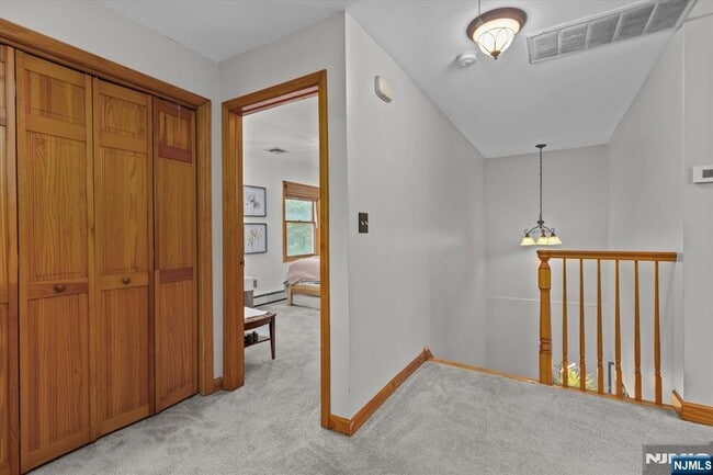 Building Photo - 274 Warren St