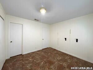 Building Photo - 4210 Sunrise Cove Dr