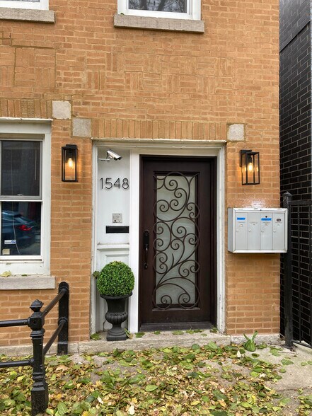 Building Photo - 1548 N Honore St