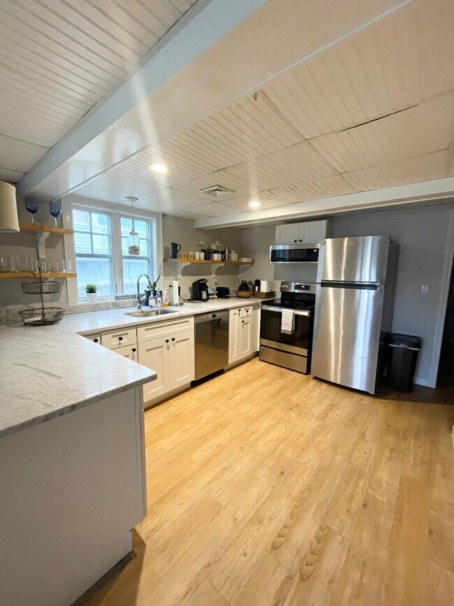 Kitchen B - 47 Surfside Rd