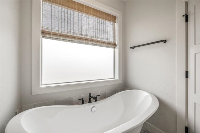 Building Photo - 3Bed/2 Bathroom Beautiful New Construction...