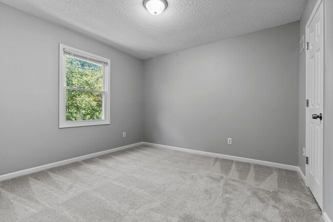 Building Photo - 6128 157th St