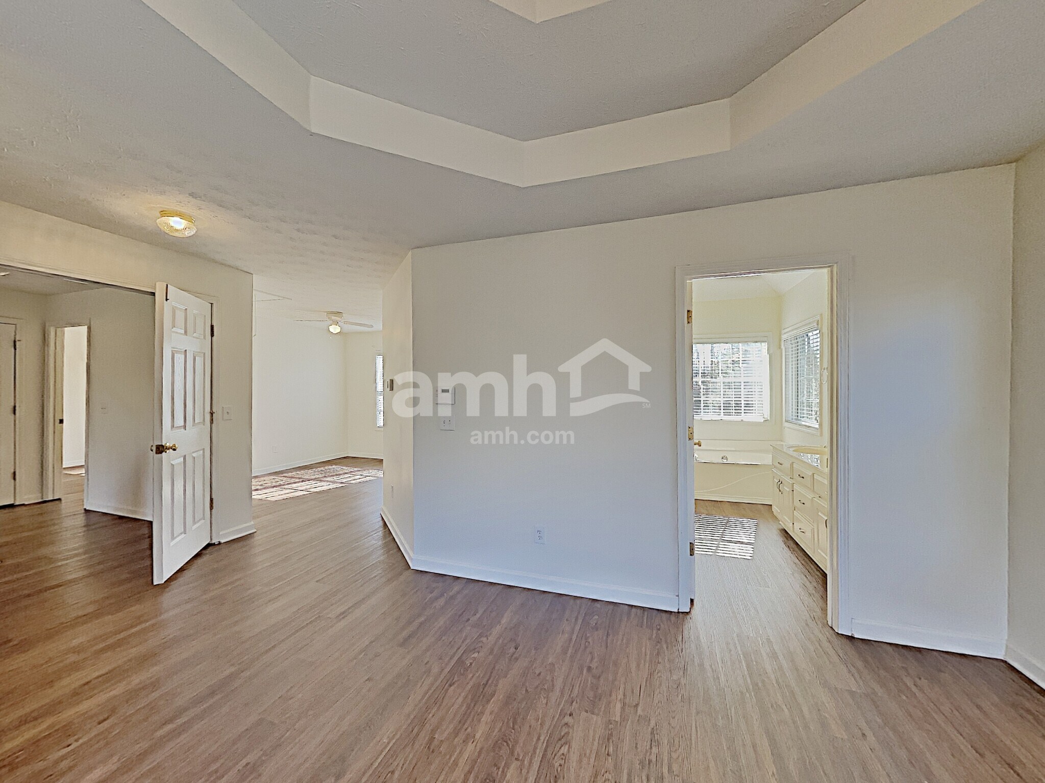 Building Photo - 1045 Fieldstone Dr