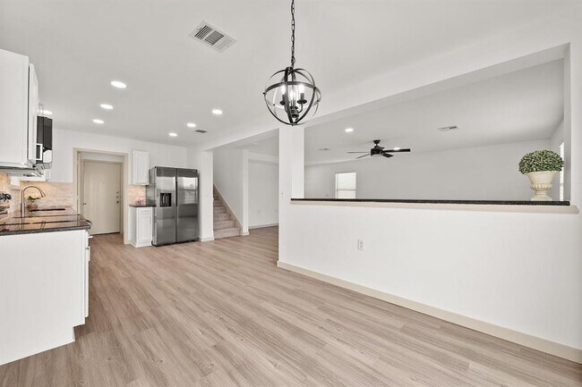 Building Photo - 8812 Wiley Way