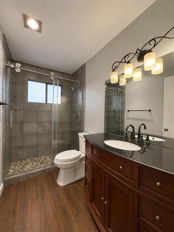 Building Photo - 305 Starbright Dr