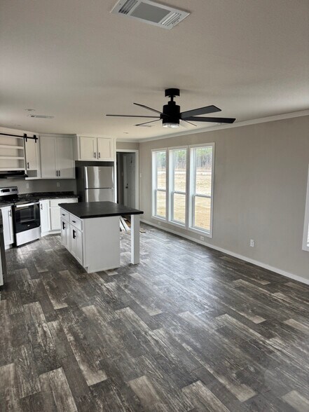 Building Photo - 226 Patriot Ln