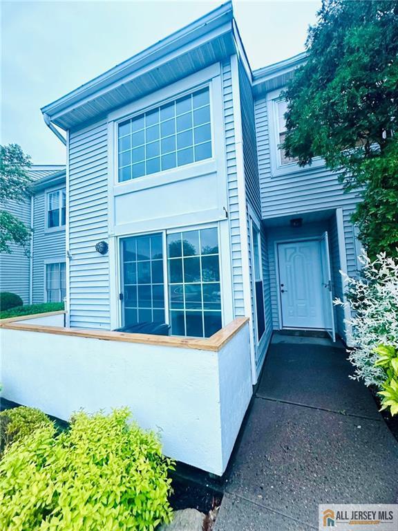 Building Photo - 16 Gerard Pl