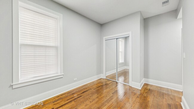 Building Photo - 2626 E 78th St