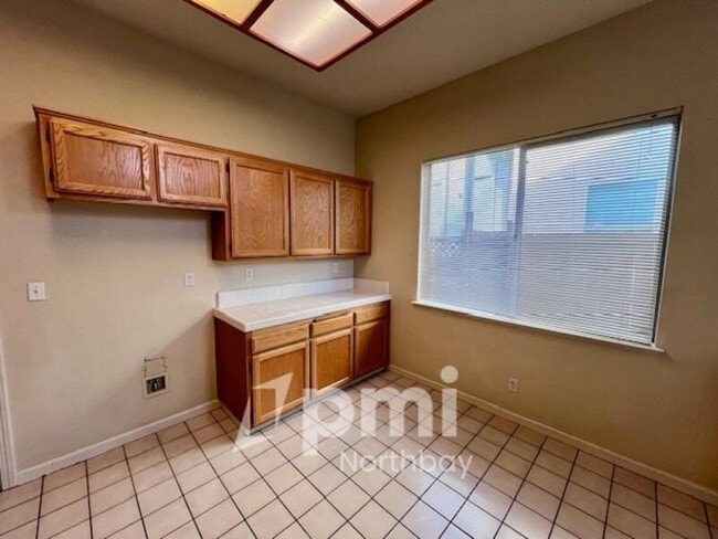 Building Photo - 504 Wicklow Dr