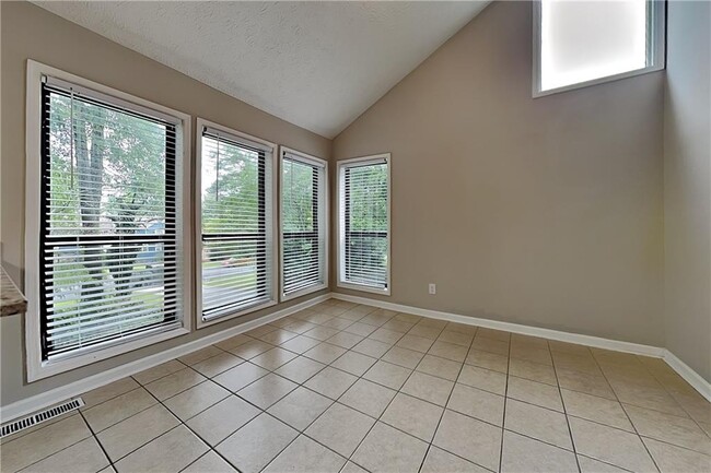 Building Photo - 5142 Manitou Way SW