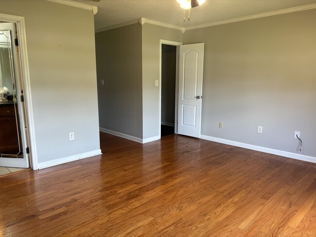 Building Photo - 110 Fox Haven Ln