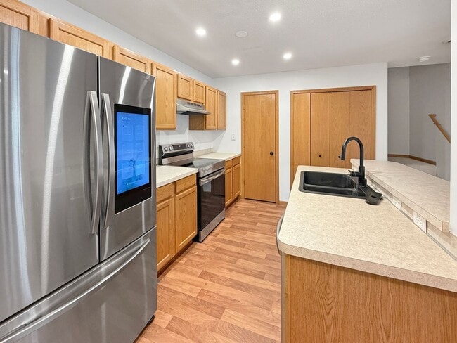 Building Photo - 1389 Highpoint Curve