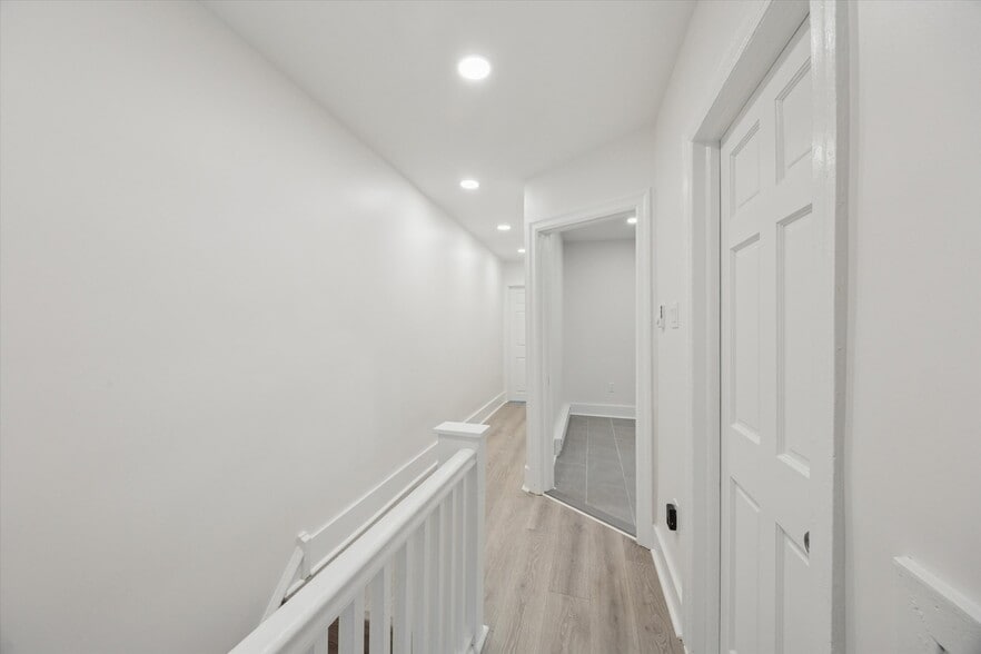 Building Photo - 3247 N Marston St