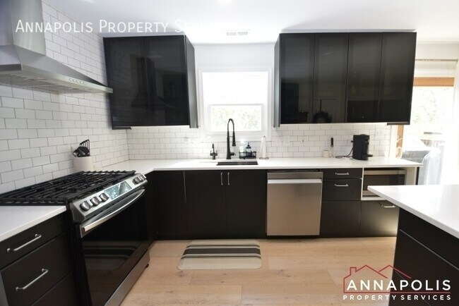 Building Photo - 1107 Brassie Ct