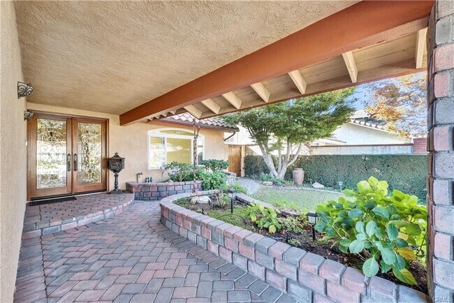 Building Photo - 9862 Dragon Cir