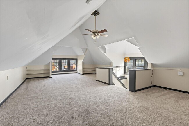 Building Photo - 439 Thurman Ave