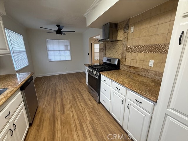 Building Photo - 1818 Deserta Dr