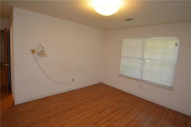 Building Photo - 9080 Rawhide Ct