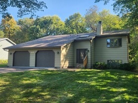 Building Photo - 6486 Tomahawk Trl