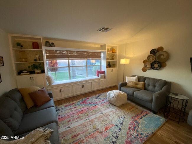 Building Photo - 3798 E Encinas Ave