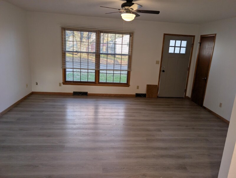 Building Photo - 1121 Dover St